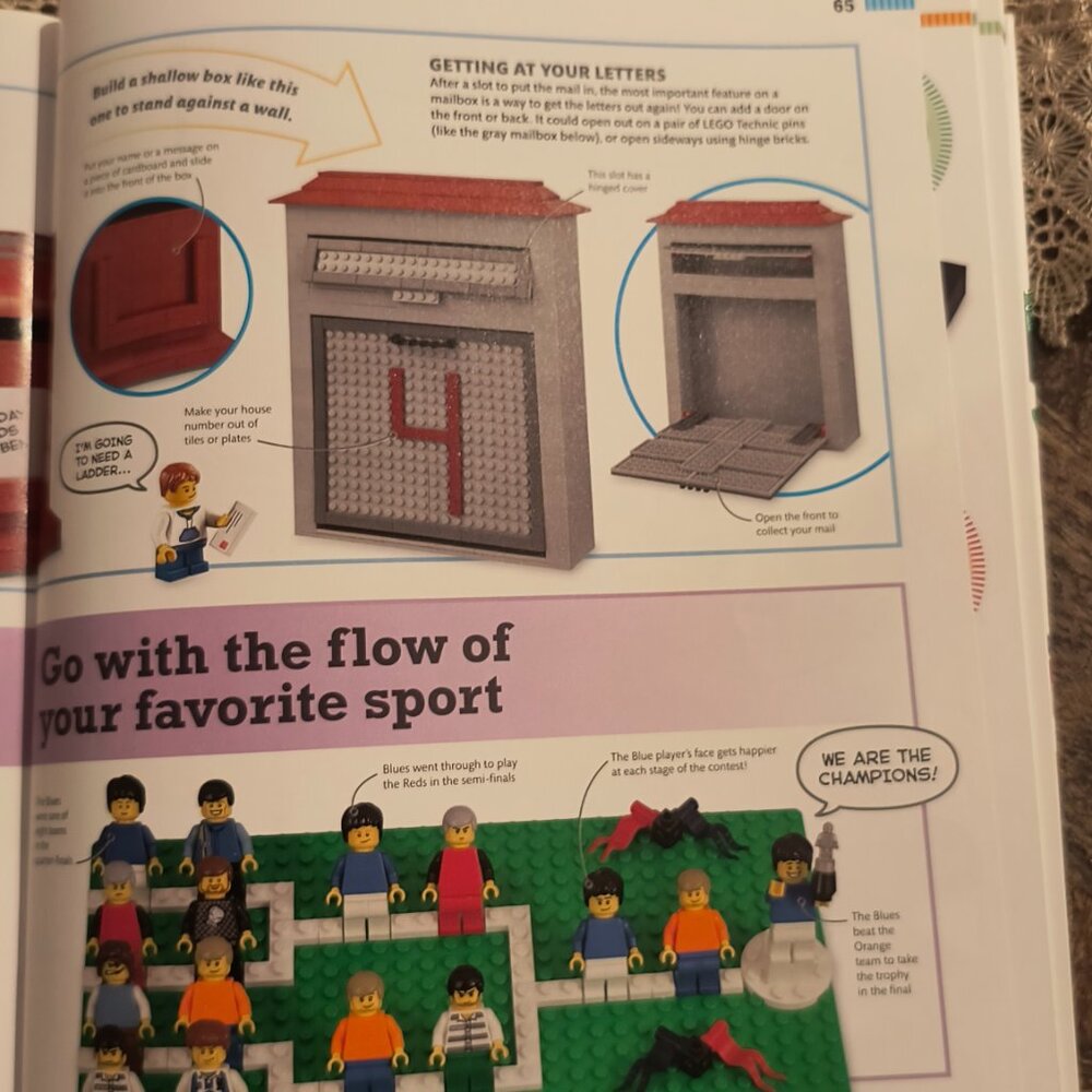 Lego Book 365 - Picture 4 of 5